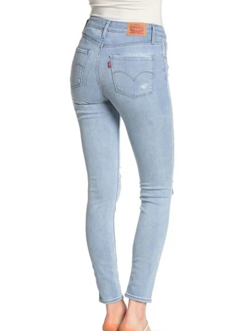 Levi's Women's Light Blue Distressed Skinny Jeans - Picture 2 of 9